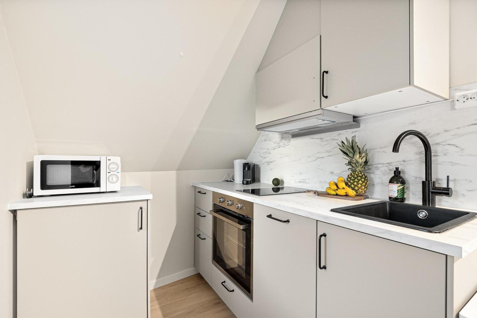 View To Bryggen - Renovated Dec 24 - Historic Cobblestone Street Apartment Bergen Exterior foto